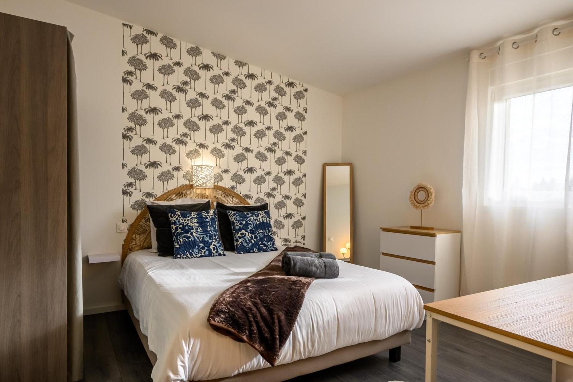 Le Charles Apartment Montbeliard Bagian luar foto