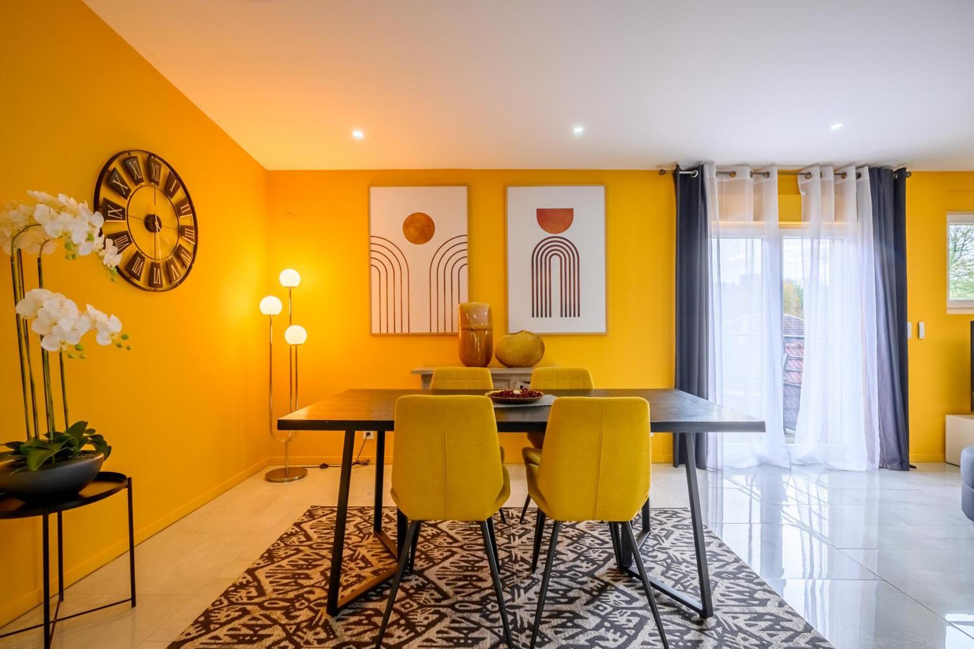 Le Charles Apartment Montbeliard Bagian luar foto