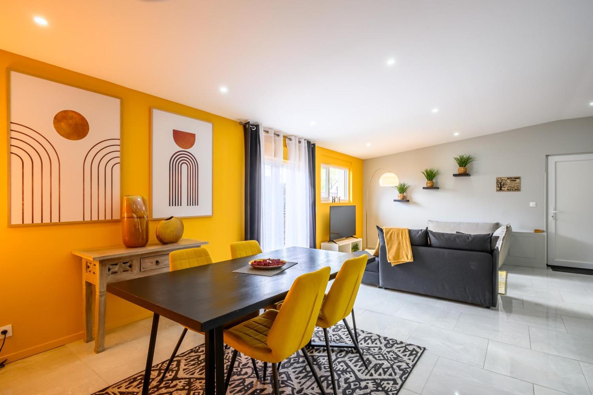 Le Charles Apartment Montbeliard Bagian luar foto