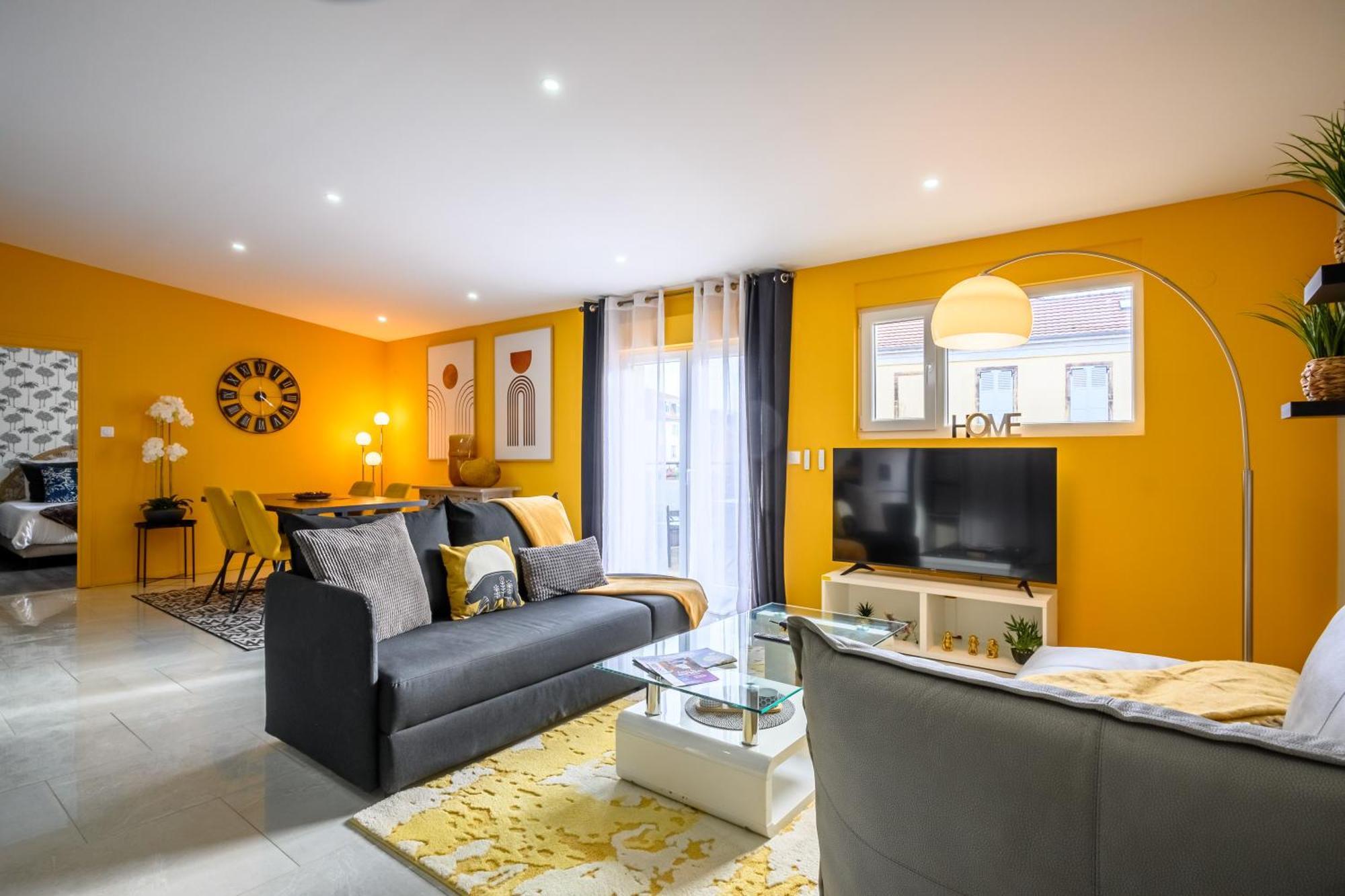 Le Charles Apartment Montbeliard Bagian luar foto