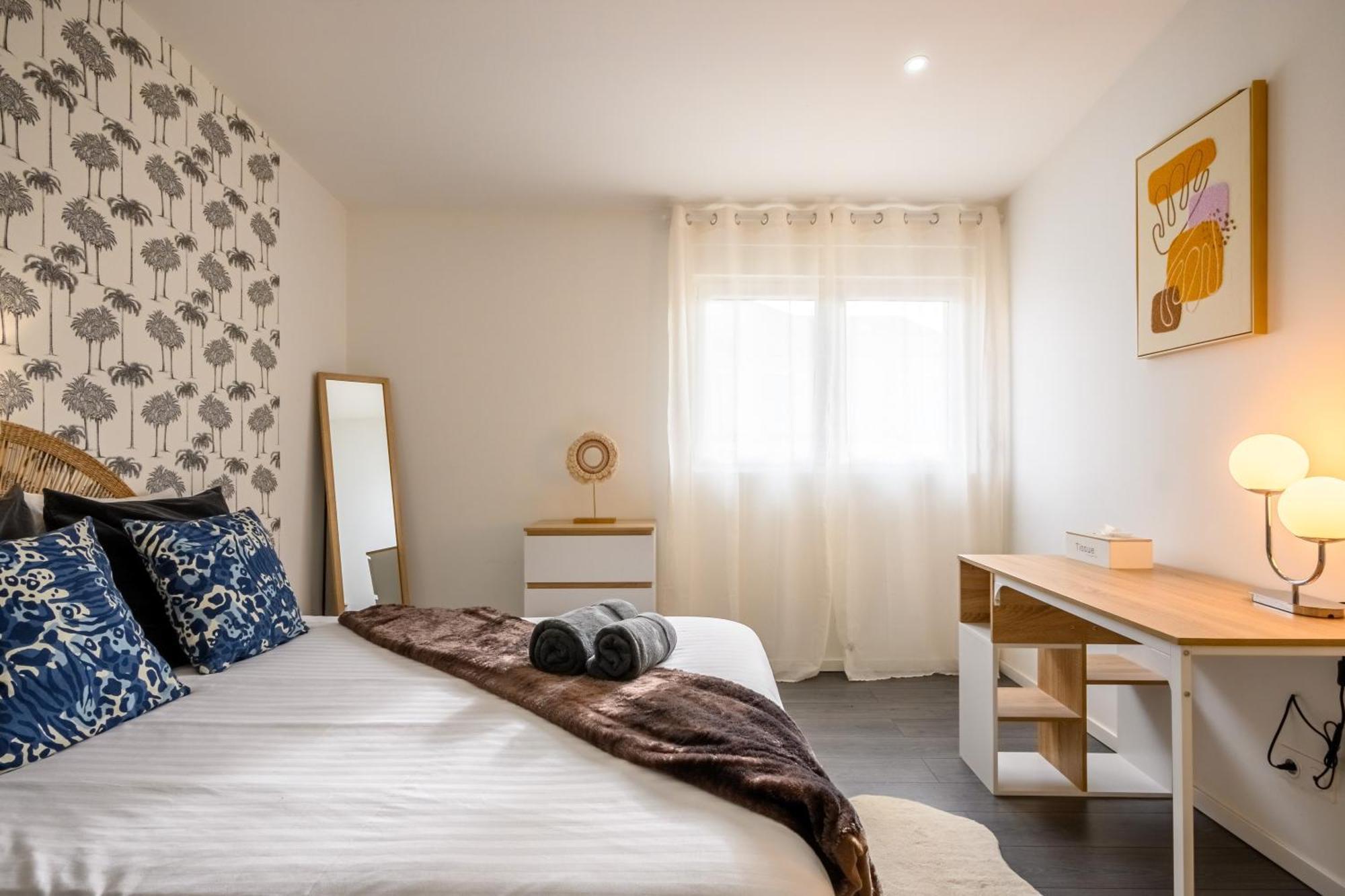 Le Charles Apartment Montbeliard Bagian luar foto